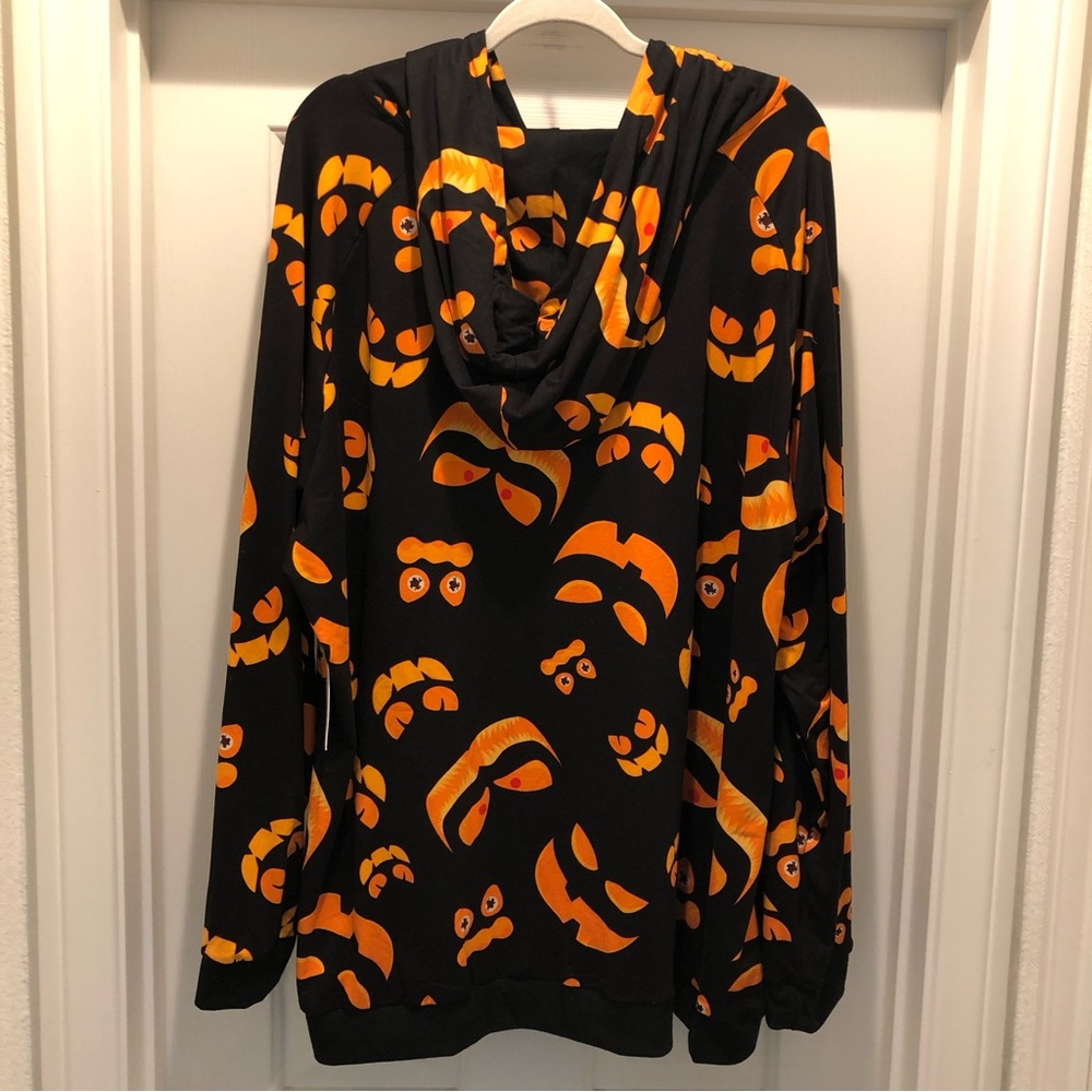 Women’s Halloween Sweatshirt Women’s Size 4XL Hoodie Front Pocket - Picture 2 of 9